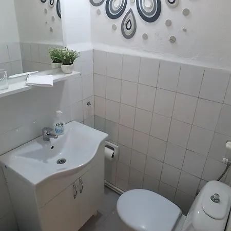 Kadikoy Wish Apart